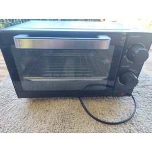 Mainstays 4 Slice Countertop Toaster Oven with 3 Settings, Black, New
